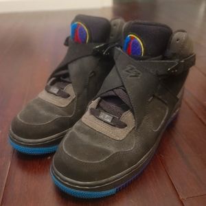 Nike Air Jordan's 8 Gs Aqua size 5.5 Youth (size 7 in woman's and 5.5 in mens)